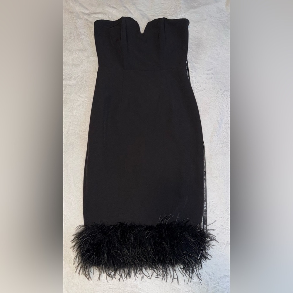 Chic Black Strapless Midi Dress with Feather Trim